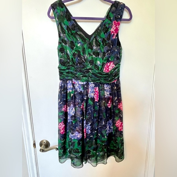 Anna Sui x Anthropologie Blurred Hydrangea Silk Dress - Size 8​- Worn once! - Picture 13 of 13